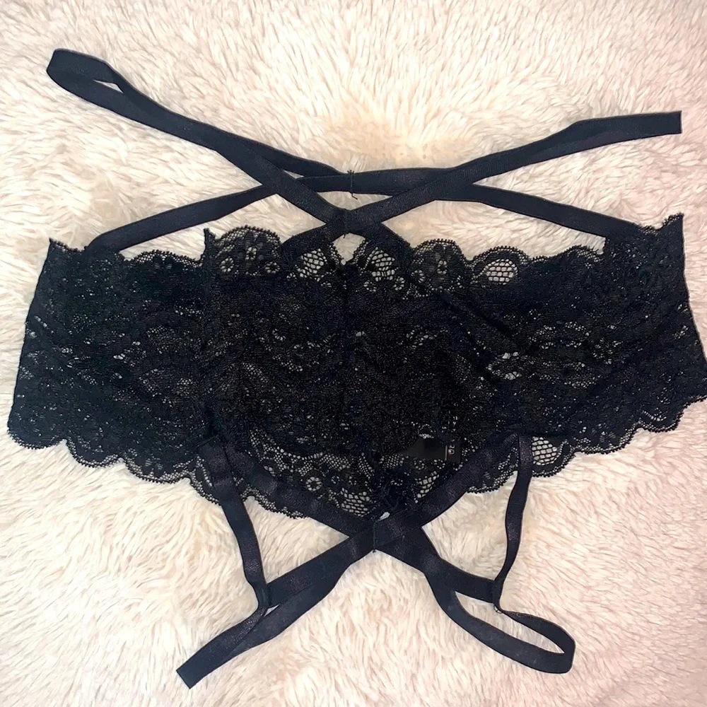 Lovehoney Black Strappy Lace Criss-Cross Crotchless Thong - Picture 2 of 4